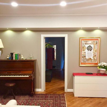 Bitre - Bed & Breakfast เนเปิลส์ ภายนอก รูปภาพ